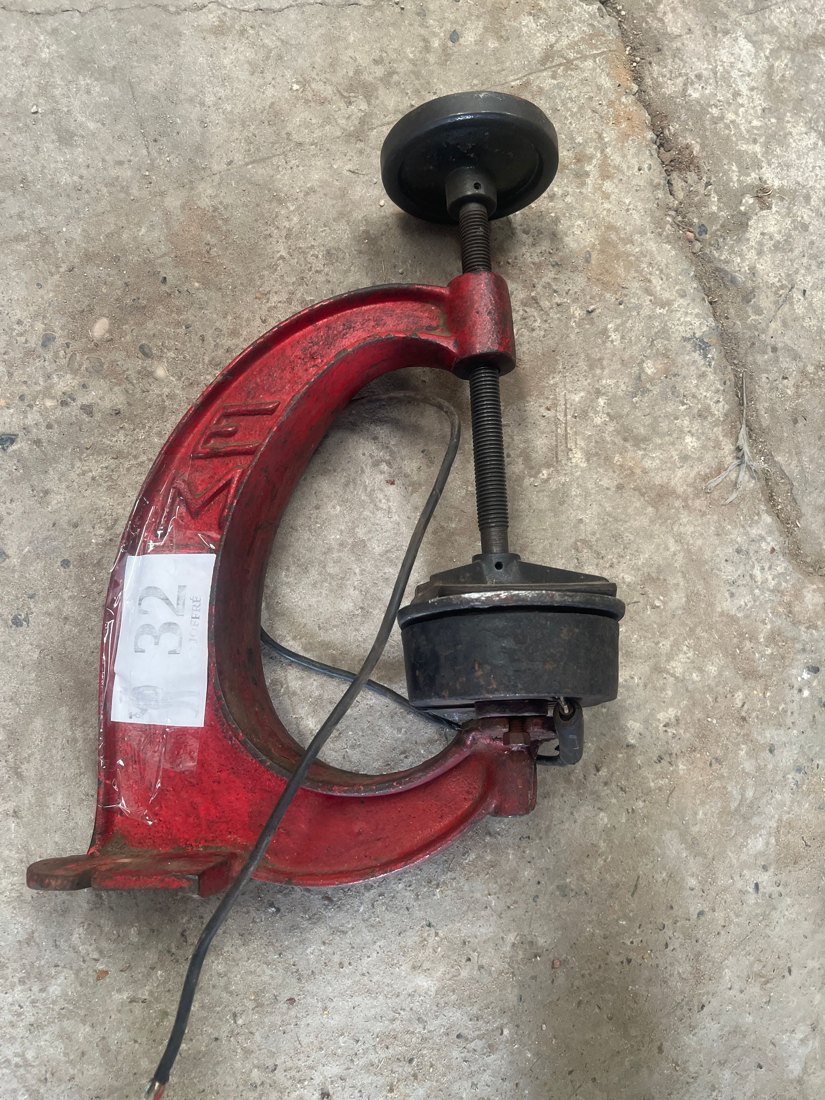 Lote 32: BULCANIZADORA